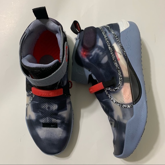 kobe ad size 7
